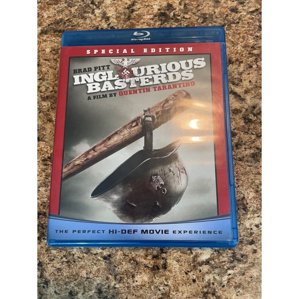 Inglourious Basterds (Blu-ray Disc 2-Disc Set Special Edition Digital Copy) Pitt